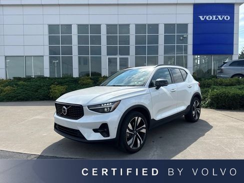 Certified 2024 Volvo XC40 B5 Ultimate w/ Protection Package Premier AWD/4WD image 1