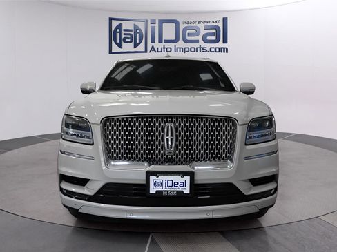 Used 2021 Lincoln Navigator Reserve image 8