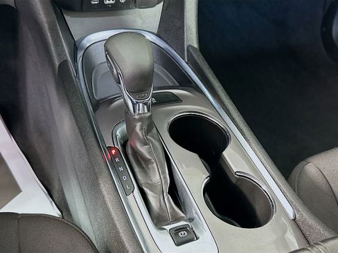 Used 2022 Chevrolet Malibu LT FWD image 17