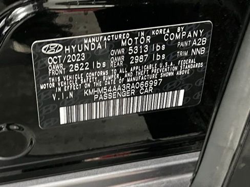 Used 2024 Hyundai Ioniq 6 Limited image 29