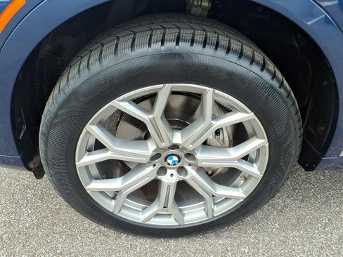 Used 2022 BMW X7 xDrive40i w/ Premium Package AWD/4WD image 6