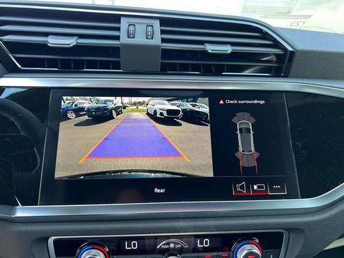 New 2025 Audi Q3 2.0T Premium image 15