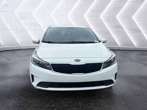 Used 2017 Kia Forte S FWD image 2