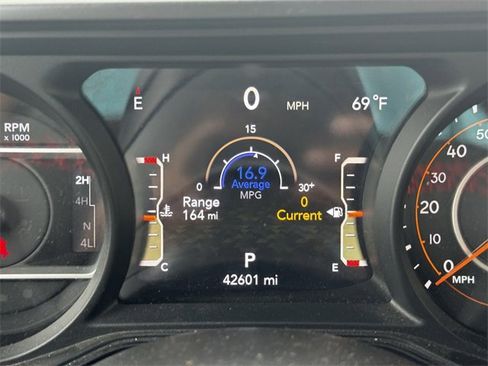 Certified 2024 Jeep Wrangler Unlimited Rubicon image 26