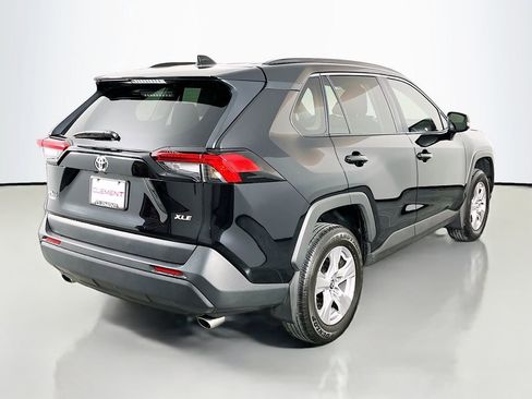 Used 2025 Toyota RAV4 XLE w/ Convenience Package image 7