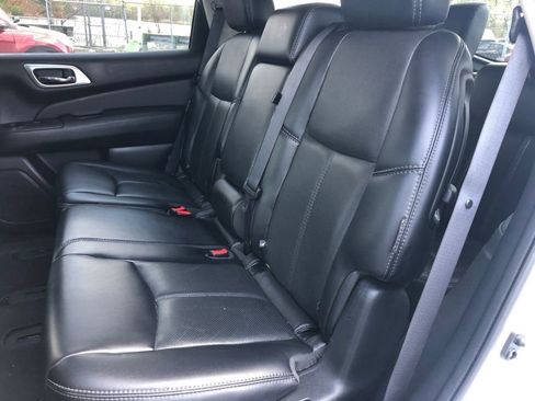 Certified 2020 Nissan Pathfinder Platinum image 9