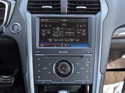 Used 2014 Ford Fusion Energi Titanium FWD image 24