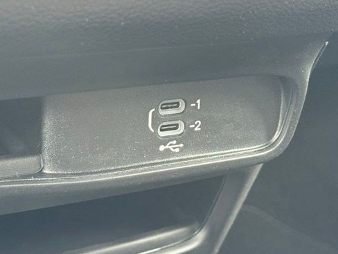 New 2027 Chrysler Pacifica Select FWD image 23