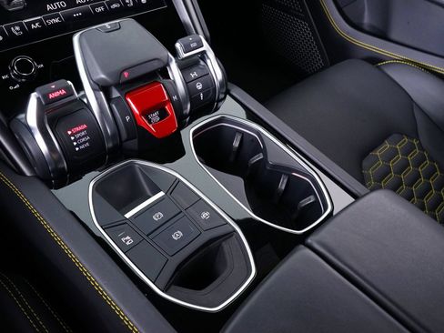 Used 2023 Lamborghini Urus S AWD/4WD image 32
