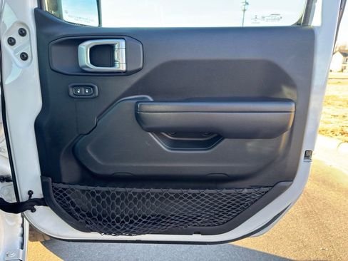 Used 2020 Jeep Gladiator Sport w/ Quick Order Package 24S image 22