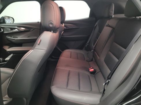 Used 2022 Chevrolet TrailBlazer RS w/ Sun and Liftgate Package FWD image 18