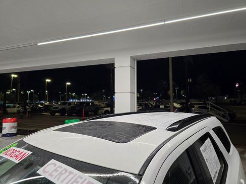 Used 2024 Dodge Durango GT RWD image 11