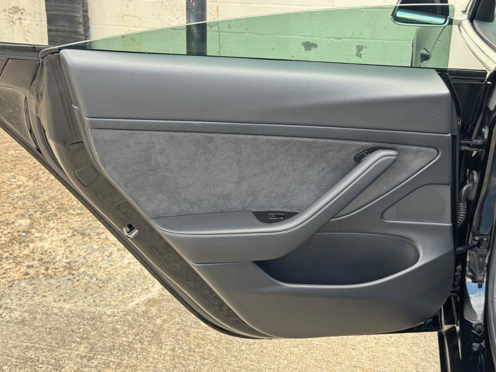 Used 2020 Tesla Model 3 Standard Range Plus RWD image 45