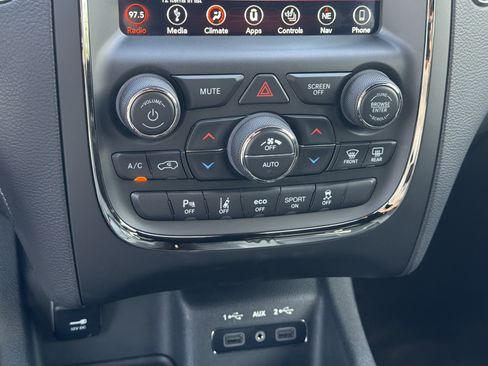 Used 2019 Dodge Durango R/T w/ Technology Group AWD/4WD image 31
