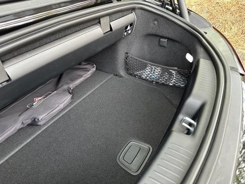 Used 2023 Mercedes-Benz C 300 Sedan image 39