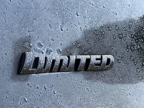 Used 2023 Toyota 4Runner Limited AWD/4WD image 5