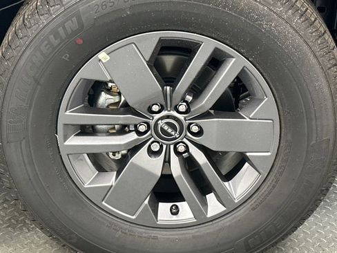 Used 2025 Nissan Frontier SV w/ SV Convenience Package image 20