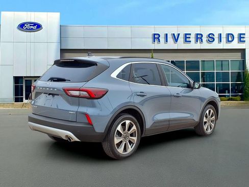 Used 2025 Ford Escape Platinum image 6