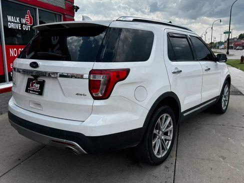 Used 2016 Ford Explorer Limited w/ Equipment Group 301A AWD/4WD image 7