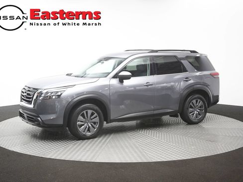 Used 2025 Nissan Pathfinder SV FWD image 58