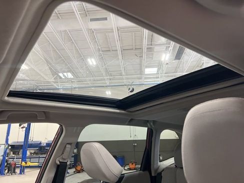 Used 2021 Subaru Forester Premium image 18