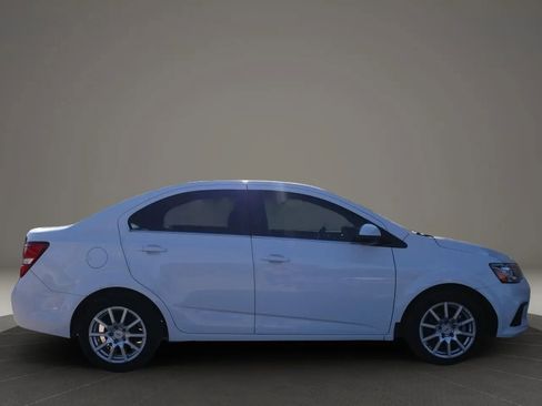 Used 2018 Chevrolet Sonic Premier w/ Driver Confidence Package image 7