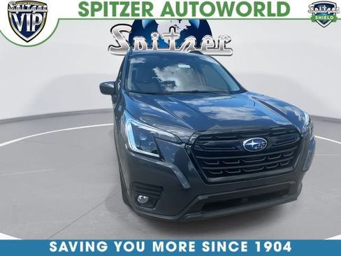 Used 2023 Subaru Forester Premium AWD/4WD image 3