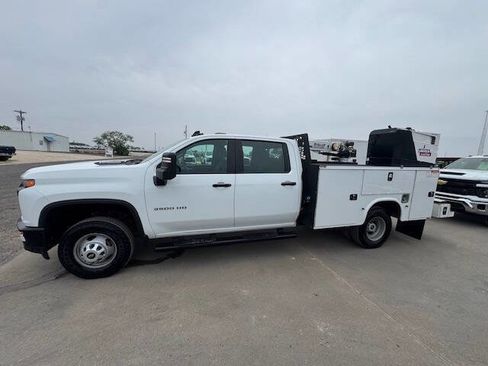 Used 2023 Chevrolet Silverado 3500 W/T w/ WT Fleet Convenience Package AWD/4WD image 4