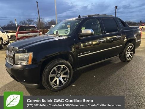 Used 2011 Chevrolet Avalanche LTZ image 1