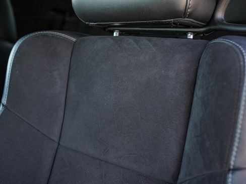 Used 2022 Dodge Challenger R/T w/ Plus Package image 25