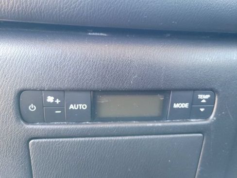 Used 2024 Nissan Armada SV AWD/4WD image 16
