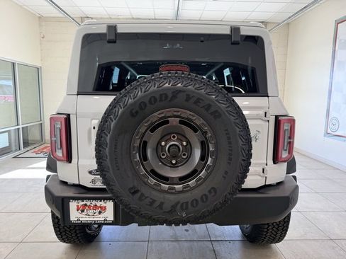 New 2025 Ford Bronco Outer Banks w/ Sasquatch Package image 8