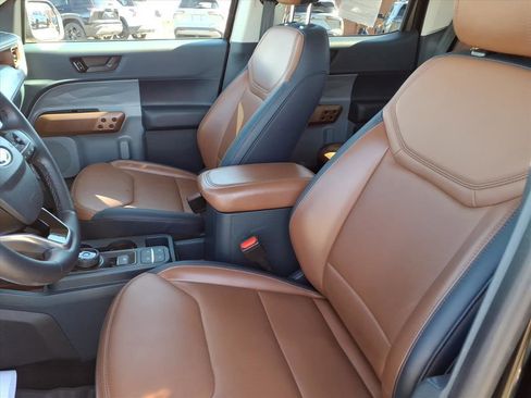 Used 2023 Ford Maverick Lariat w/ Lariat Luxury Package image 8