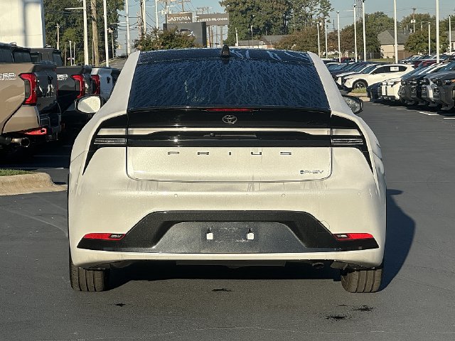 New 2026 Toyota Prius Plug-In Hybrid FWD image 8