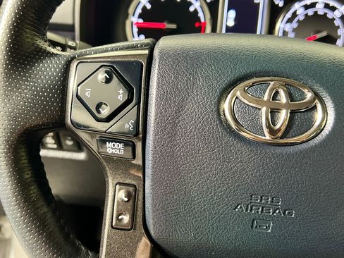 Used 2024 Toyota 4Runner TRD Off-Road Premium w/ Moonroof Package AWD/4WD image 18