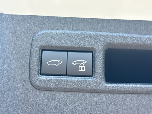 New 2026 Toyota C-HR AWD/4WD image 13