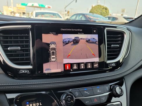 New 2026 Chrysler Pacifica Select image 16