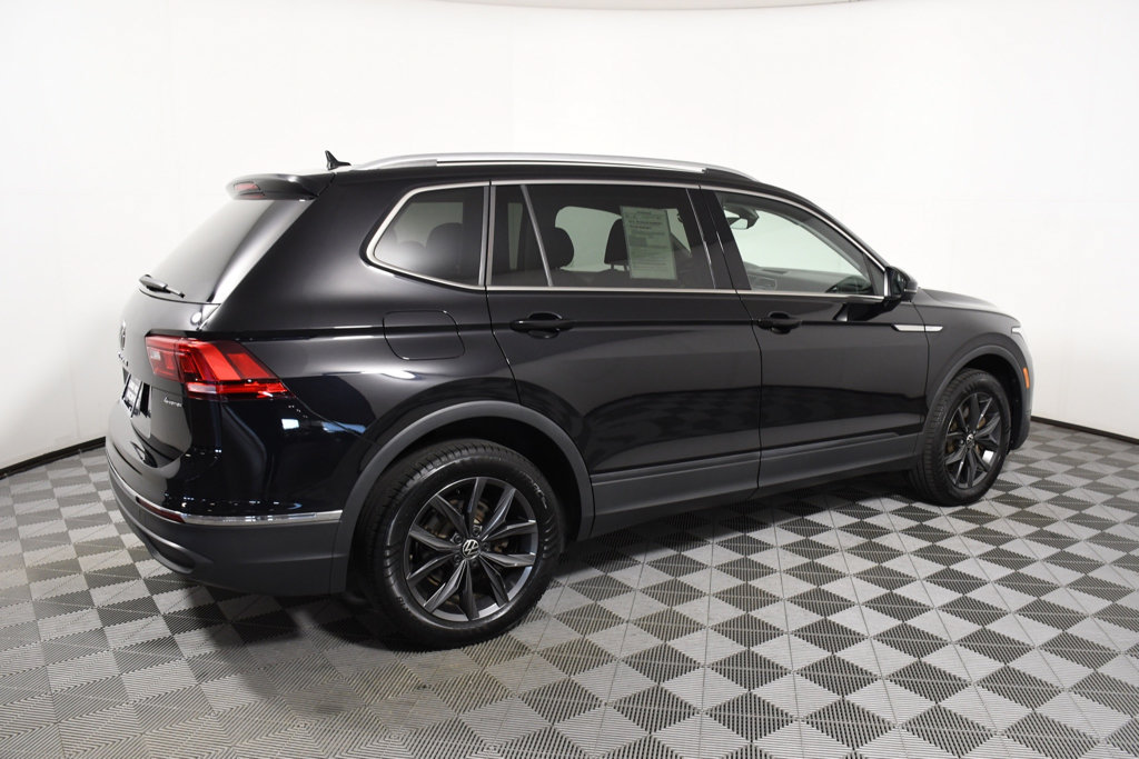 Used 2023 Volkswagen Tiguan SE AWD/4WD image 7