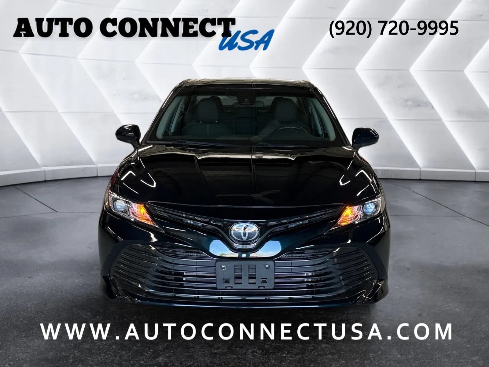 Used 2020 Toyota Camry LE FWD image 4