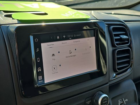 Used 2025 RAM ProMaster 2500 w/ Storage Group image 20