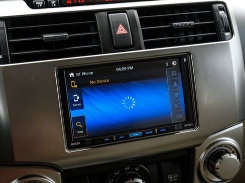 Used 2011 Toyota 4Runner SR5 RWD image 31