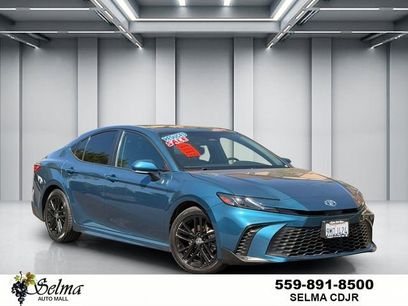 Used 2025 Toyota Camry SE w/ Multimedia Upgrade Package