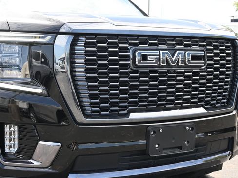 Used 2024 GMC Yukon Denali Ultimate AWD/4WD image 28