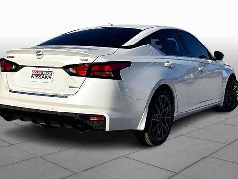 Certified 2023 Nissan Altima 2.0 SR image 13