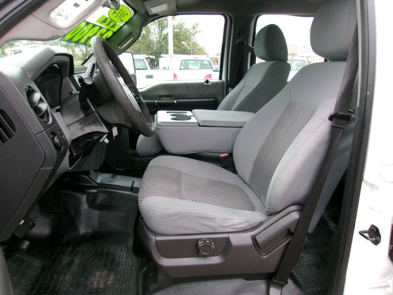 Used 2014 Ford F250 XL w/ Power Equipment Group AWD/4WD image 14