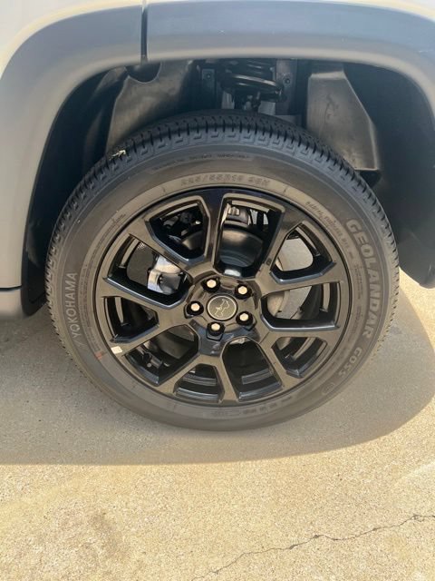 New 2026 Jeep Compass Latitude AWD/4WD image 9