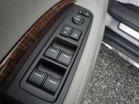 Certified 2017 Acura MDX SH-AWD image 22