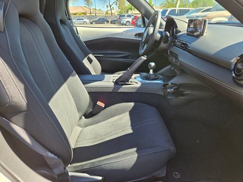 New 2026 MAZDA MX-5 Miata Club w/ Appearance Package RWD image 16
