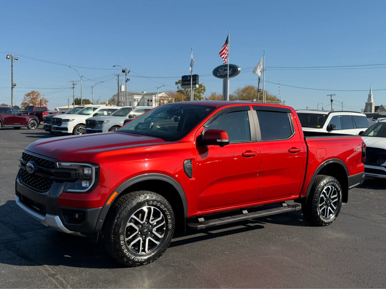 Used 2024 Ford Ranger Lariat w/ FX4 Off-Road Package AWD/4WD image 3