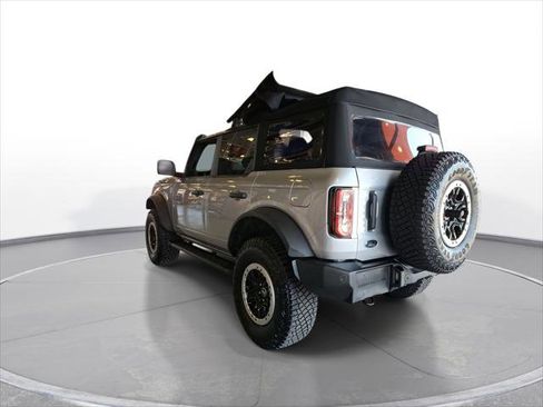 Used 2024 Ford Bronco Big Bend w/ Sasquatch Package image 6